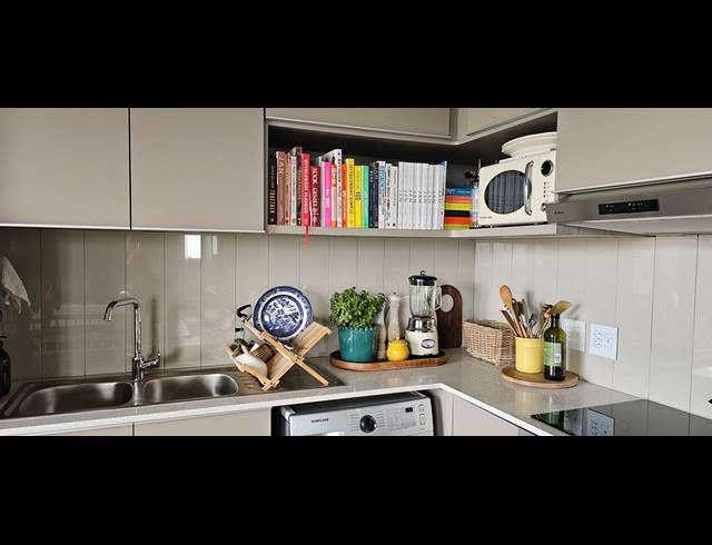1 BEDROOM APARTMENT FOR SALE IN SANDOWN